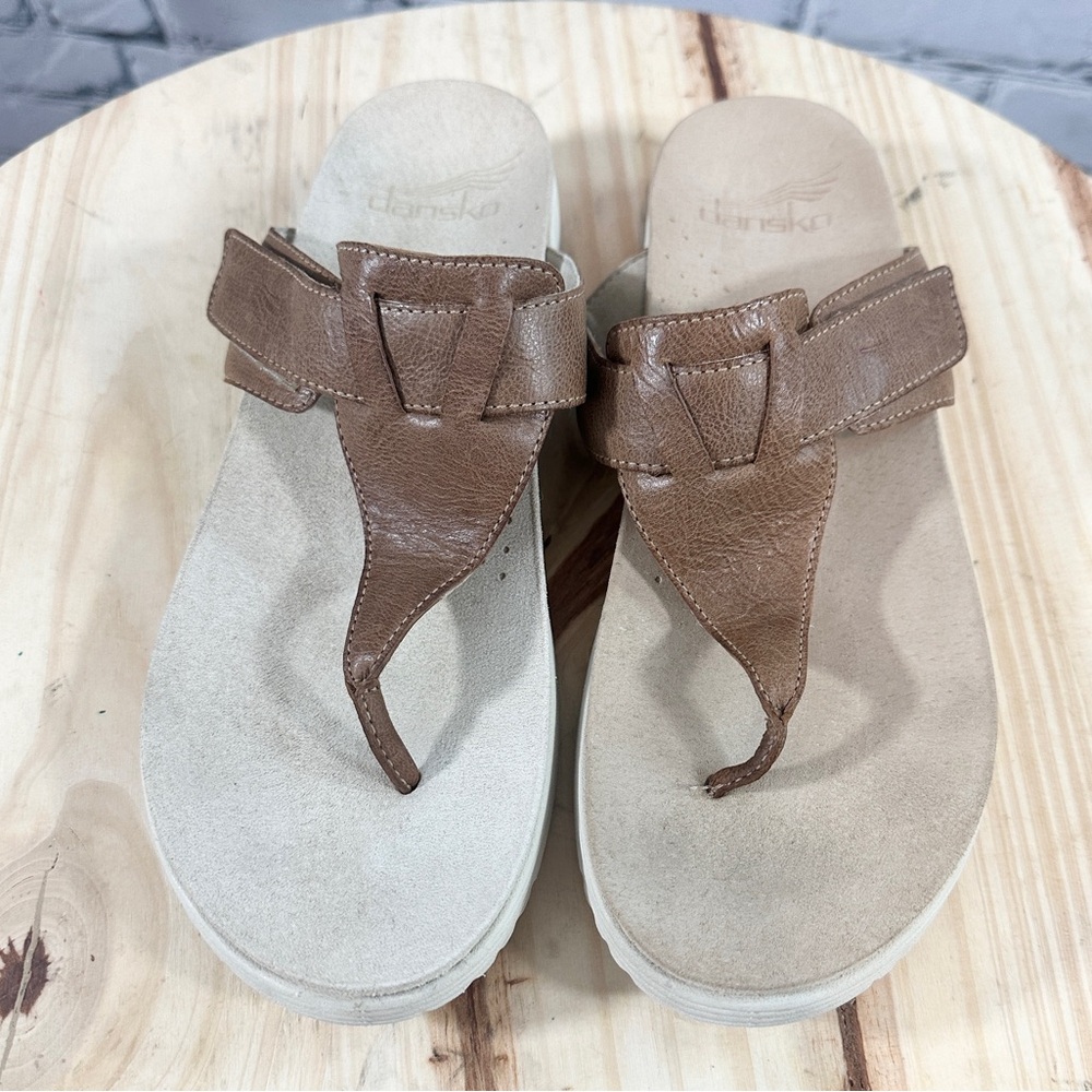 Dansko CeCe Brown Burnished Calf Leather T Strap Sandals Size 40 9.5-10 Open Toe - Picture 2 of 10